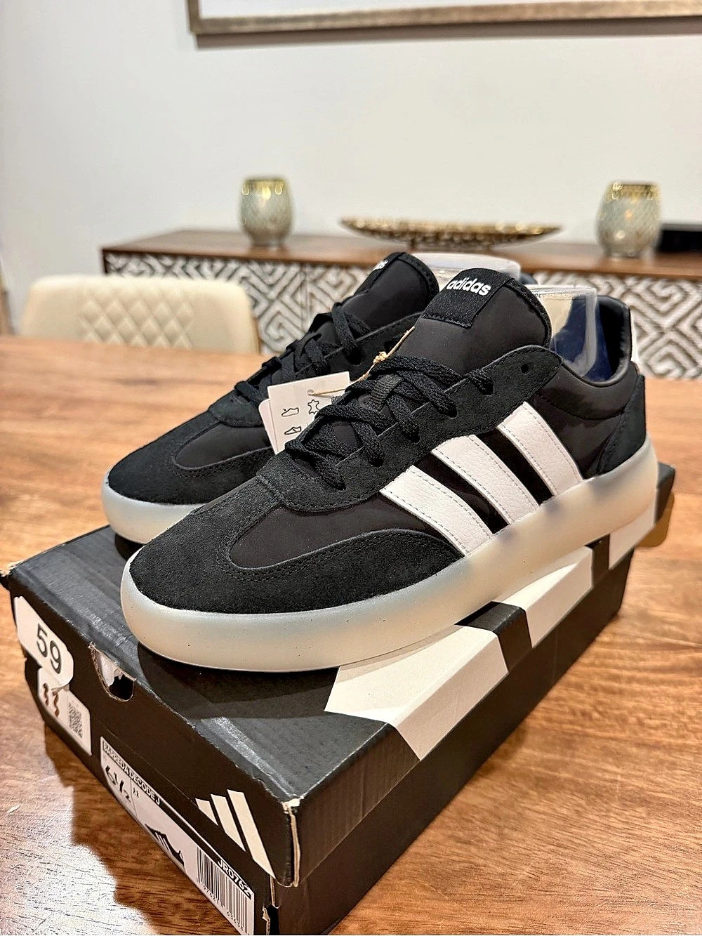 Adidas Barreda Decode black/white- Size 6.5Y/8W/6.5M BNIB